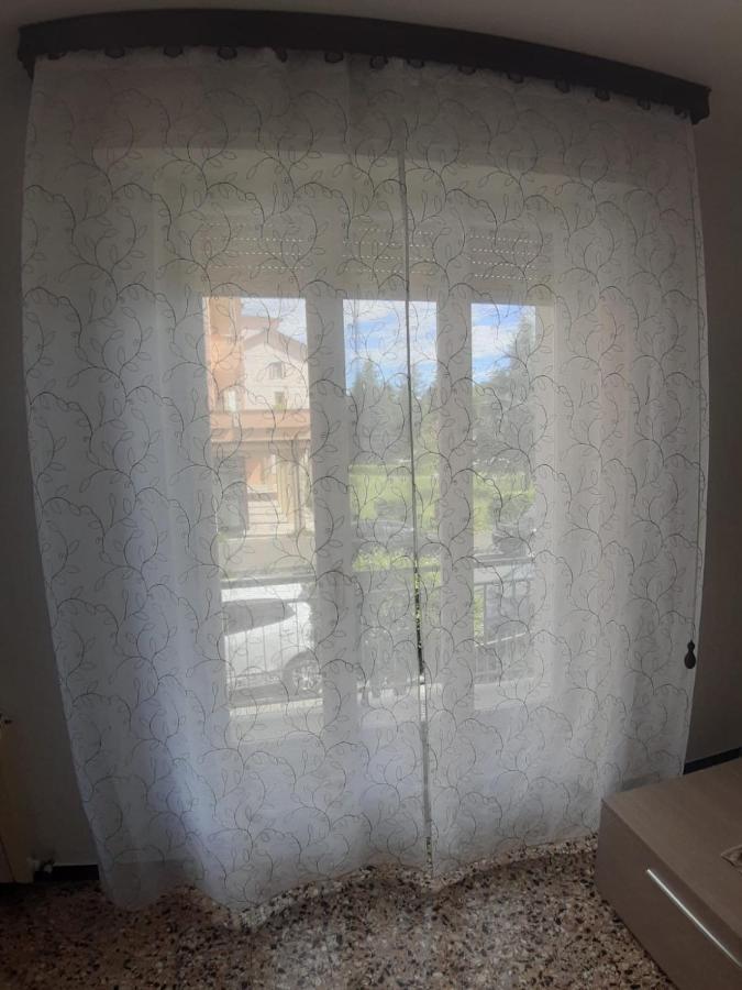 Appartamento Centrale Fino A 8 Posti Letto Pontremoli Exterior photo