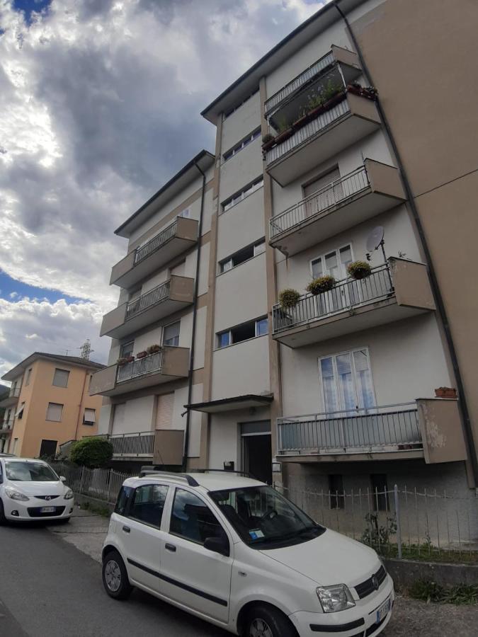 Appartamento Centrale Fino A 8 Posti Letto Pontremoli Exterior photo